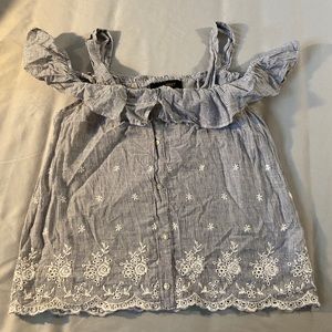 Elegant blueish t-shirt from high street